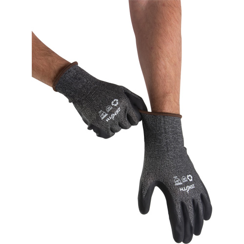 Gants &eacute;cologiques, l&eacute;gers, et r&eacute;sistants &agrave; la coupe, &agrave; haute dext&eacute;rit&eacute;, Taille 9, Calibre 21, Rev&ecirc;tement Mousse de nitrile, Enveloppe en Acier inoxydable/PEHP/rPET, ASTM ANSI niveau A5 Distribution Jean Lapalme