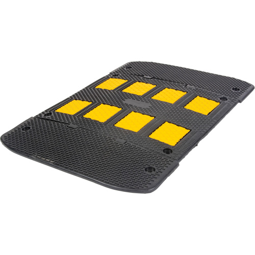 Speed Hump with End Caps, Rubber, 3' L x 40" W x 2" H Distribution Jean Lapalme