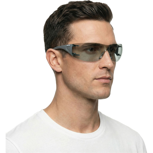 Adapt Lite Safety Glasses, Indoor/Outdoor Lens, Anti-Fog/Anti-Scratch, ANSI Z87+/Meets/Exceeds CSA Z94.3 Distribution Jean Lapalme