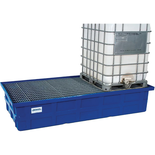 Palette de r&eacute;tention bleue en poly&eacute;thyl&egrave;ne pour 2 GRV, avec caillebotis galvanis&eacute; Distribution Jean Lapalme