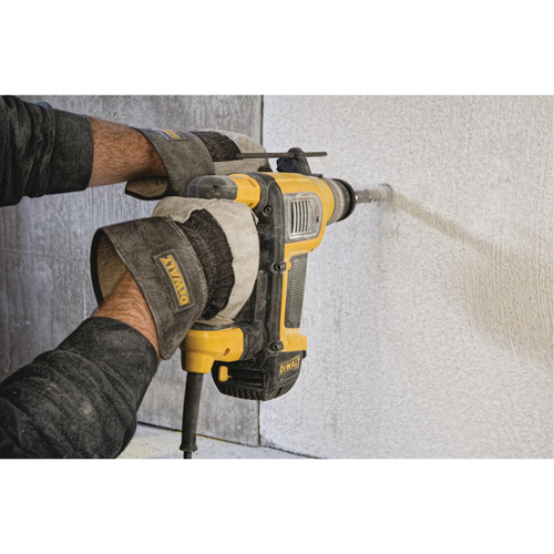Marteau combin&eacute; SDS-Plus, 1-1/8", 9 A, 0-4700 Coups/min, 0-820 Tr/min, 3,1 lb-pi Distribution Jean Lapalme