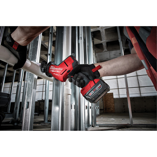 Scie alternative M18 Fuel Hackzall (outil seulement), 18 V, Lithium-ion Bloc-pile, 0-3000 coups/min Distribution Jean Lapalme