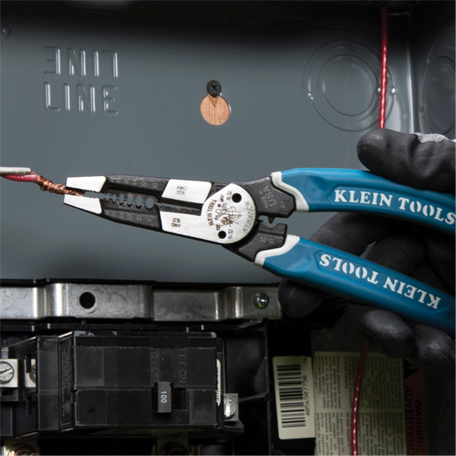 Outil polyvalent Klein-Kurve pour d&eacute;nuder, couper et sertir les fils, 8-1/4" lo, 8 - 20 AWG Distribution Jean Lapalme