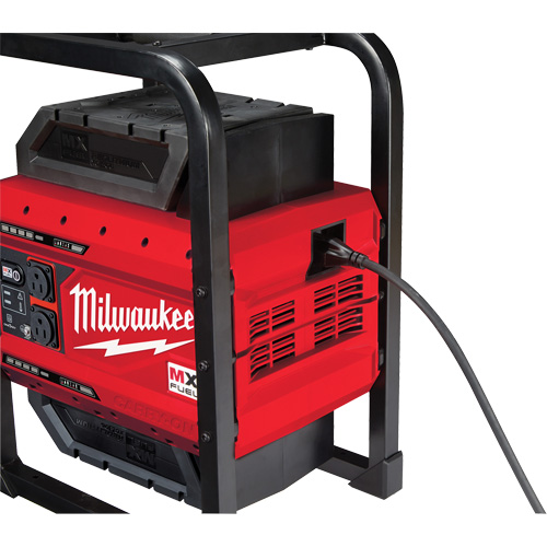 MX Fuel Carry-On Power Supply, 1800 W/3600 W, Lithium Ion, 20-4/5" H x 12" W x 15" D, 49.7 lbs. Distribution Jean Lapalme