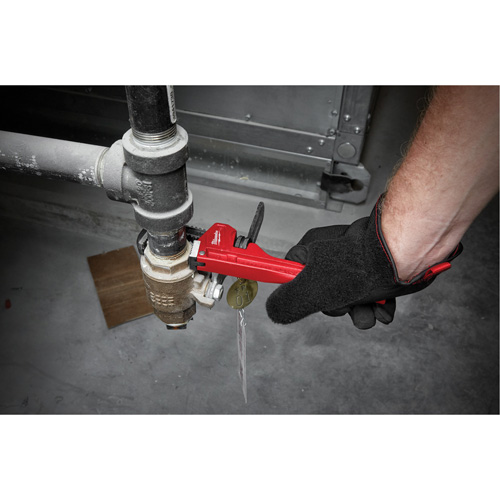 Pipe Wrench, 1" Jaw Capacity, 8" Long, Powder Coated Finish Distribution Jean Lapalme