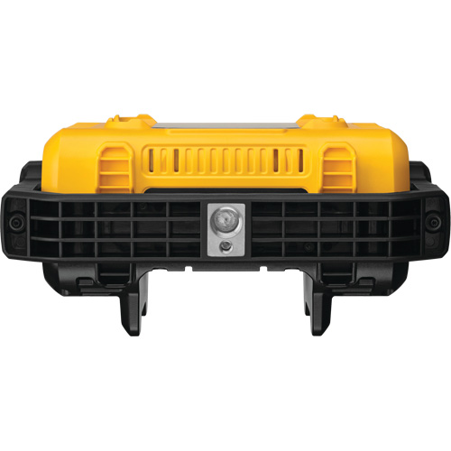 Lampe d'&eacute;clairage direct compact 12V/20V Max, DEL, 2000 Lumens Distribution Jean Lapalme