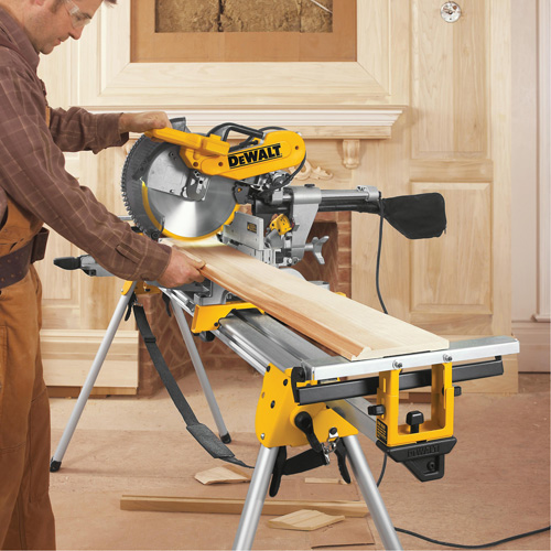 Scie &agrave; onglets combin&eacute;s coulissante &agrave; double biseau, 12", 15 A, 120 V Distribution Jean Lapalme