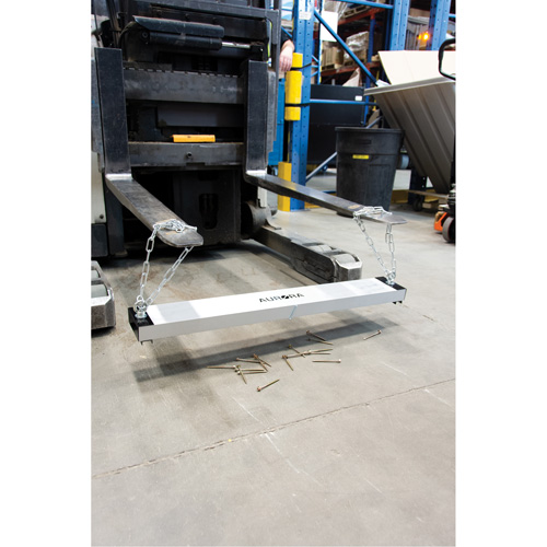 Balais de cour magn&eacute;tique, 36" la Distribution Jean Lapalme