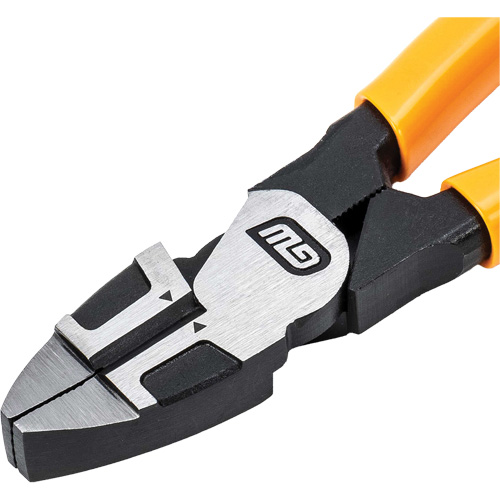 PITBULL Dipped Handle Lineman's Pliers Distribution Jean Lapalme