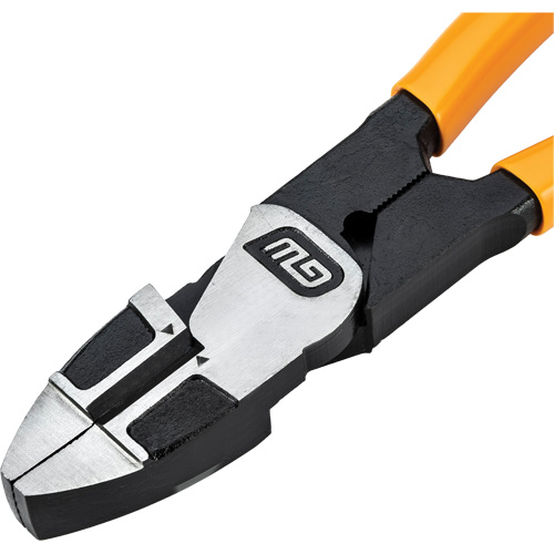 PITBULL Dipped Handle Lineman's Pliers Distribution Jean Lapalme