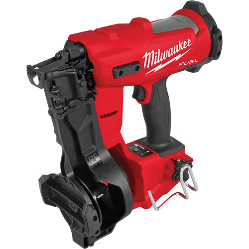 Cloueuse M18 Fuel pour bobine de toiture (outil seulement), 18 V, Lithium-ion Distribution Jean Lapalme