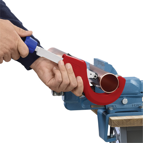 Coupe-tubes KNIPEX TubiX&reg; XL 10-1/4", Capacit&eacute; de 5/64"- 3" Distribution Jean Lapalme