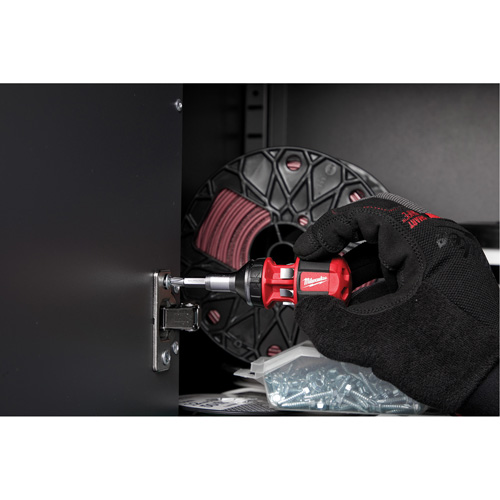 Tournevis compact &agrave; cliquet 8-en-1 &agrave; embouts multiples avec porte-embout de 1/4", Prise Coussin&eacute;e Distribution Jean Lapalme