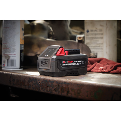 Bloc-pile r&eacute;sistant M18 REDLITHIUM HIGH OUTPUT XC5, Lithium-ion, 18 V, 5 Ah Distribution Jean Lapalme