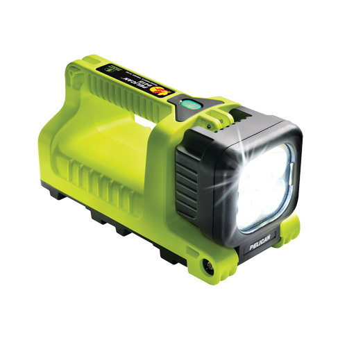 Lanterne, DEL,  Lumens, Piles C Distribution Jean Lapalme