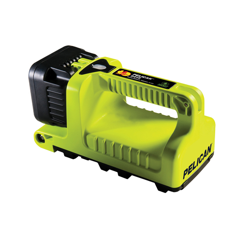 Lanterne, DEL,  Lumens, Piles C Distribution Jean Lapalme