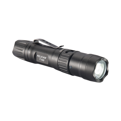 Lampe de poche tactique 7100, DEL, 695 lumens, Piles AA Distribution Jean Lapalme