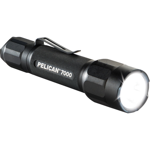 Lampe de poche tactique de s&eacute;rie 7000, DEL, 774 lumens, Piles CR123 Distribution Jean Lapalme