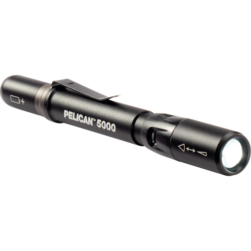 Flashlight, LED, 202 Lumens, AAA Batteries Distribution Jean Lapalme