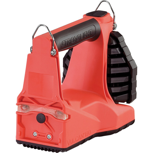 Lanterne multifonctionnelle 180 Vulcan, DEL, 1200 lumens, 5.75 hres de fonctionnement, piles Rechargeable, Compris Distribution Jean Lapalme
