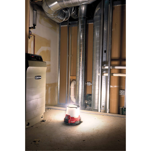 Lampe de chantier compacte M18 RADIUS avec ONE-KEY, DEL, 4400 lumens Distribution Jean Lapalme