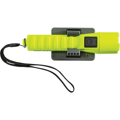 3335R Flashlight, LED, 246 Lumens, Rechargeable Batteries Distribution Jean Lapalme