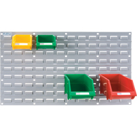 Panneau perfor&eacute; en m&eacute;tal pour bacs, 32 bacs, 36" la x 1/8" p x 19" h Distribution Jean Lapalme