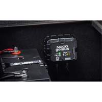 Chargeur de batterie embarqu&eacute; &agrave; 1 sortie de 10 amp&egrave;res GenPro10X1 Genius Distribution Jean Lapalme