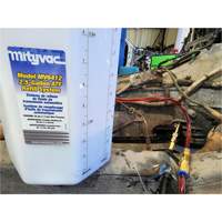 Syst&egrave;me de remplissage de liquide de transmission automatique de 2,5 gallon Distribution Jean Lapalme