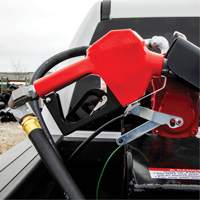 Pistolet de distribution automatique rouge pour essence Distribution Jean Lapalme