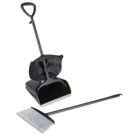 Porte-poussi&egrave;re & balai pour vestibule, Plastique Distribution Jean Lapalme