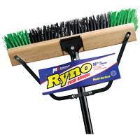 Balai-brosse &agrave; manche renforc&eacute; Ryno, 18", Ferme, Soies PVC Distribution Jean Lapalme