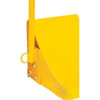 Ice Chock with Ergonomic Handle, Steel, Yellow, 8-1/16" W x 10-5/8" D x 8-13/16" H Distribution Jean Lapalme