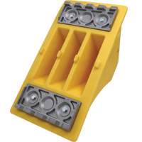 75 Ton Large Equipment Wheel Chock with Aluminum Cleats, Urethane, Yellow Distribution Jean Lapalme