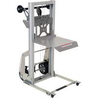 Appareil de levage portatif en aluminium, M&eacute;canisme Pompe au pied, Capacit&eacute; de 200 lb, Levage max de 61" Distribution Jean Lapalme
