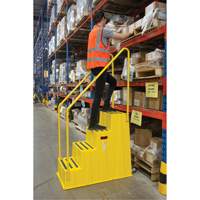 Escabeau industriel, 4 marches, 44" x 22-1/4" x Hauteur 65-1/8" Distribution Jean Lapalme