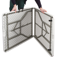 Table se pliant en deux, Rectangulaire, 72" l x 30" la, Poly&eacute;thyl&egrave;ne, Blanc Distribution Jean Lapalme