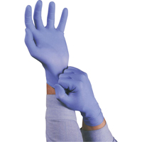 TouchNTuff&reg; 92-675 Gloves, Small, Nitrile, 5-mil, Powder-Free, Blue Distribution Jean Lapalme