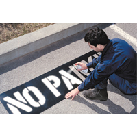 Pochoirs pour parc de stationnement, Anglais, 12" Distribution Jean Lapalme