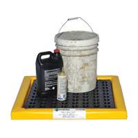 Feuilles Poly-Spillpad, 31-1/2" lo x 54" la x 2-1/4" h, Cap. de d&eacute;versement 7,5 gal. US Distribution Jean Lapalme