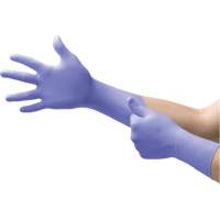 Supreno&reg; EC Gloves, Small, Nitrile, 5.5-mil, Powder-Free, Purple, Class 2 Distribution Jean Lapalme