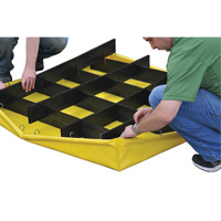 Ultra-Spill Pallet flexible, 4 barils, Capacit&eacute; de d&eacute;versement 66 gal. US, 48" x 48" x 7" Distribution Jean Lapalme