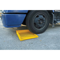 Flexible Ultra-Utility Tray&reg;, 42" L x 42" W x 4.8" H, 18 US gal. Spill Capacity Distribution Jean Lapalme