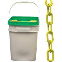 Chaîne de s&eacute;curit&eacute; en plastique robuste, Jaune, Maillon de 2", 120' de long Distribution Jean Lapalme