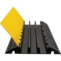 Protecteur de c&acirc;bles en polyur&eacute;thane, 3 canaux, 35,43" lo x 19,69" la x 3" h Distribution Jean Lapalme