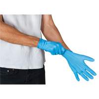 Emballages de gants jetables pour machine distributrice, Petit, Nitrile, 4,5 mils, Sans poudre, Bleu, Classe 2 Distribution Jean Lapalme