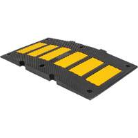Middle Speed Hump, Rubber, 2' L x 8" W x 1-1/4" H Distribution Jean Lapalme