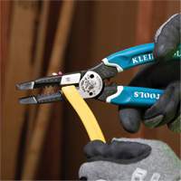 Klein-Kurve&reg; Heavy-Duty Wire Stripper, Cutter & Crimper Multi-Tool, 8-1/4" L, 8 - 20 AWG Distribution Jean Lapalme