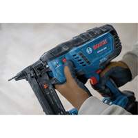 Brushless 18-Gauge Narrow Crown Stapler (Tool Only) Distribution Jean Lapalme