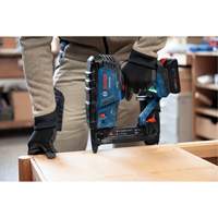 Brushless 18-Gauge Narrow Crown Stapler (Tool Only) Distribution Jean Lapalme